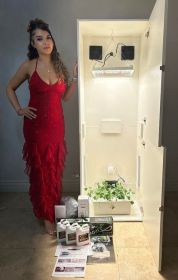 Growzilla 7.0 - 12 Plant LED Hydroponics Grow Box